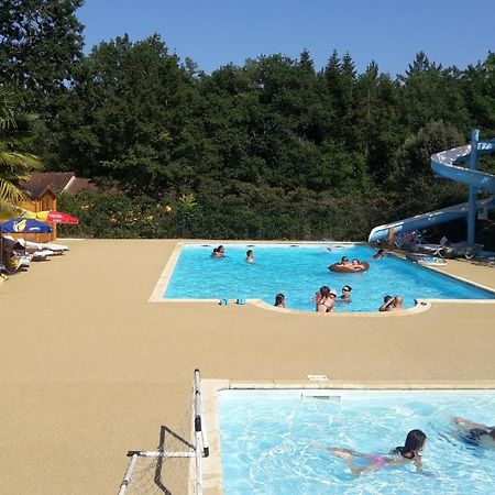 Camping Au Bois Dormant Hotell Chauffour-sur-Vell Exteriör bild