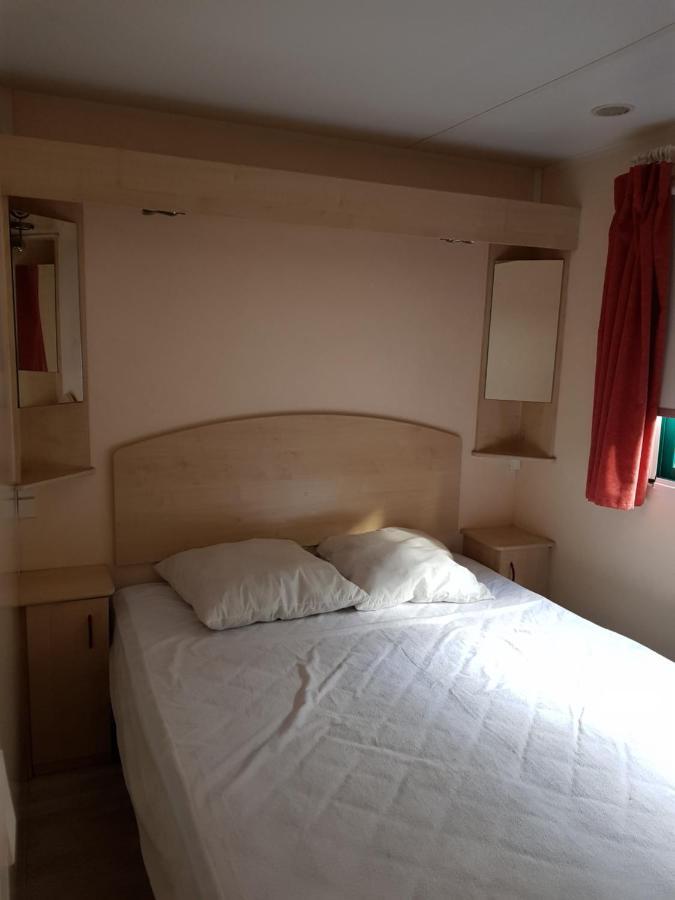 Camping Au Bois Dormant Hotell Chauffour-sur-Vell Exteriör bild