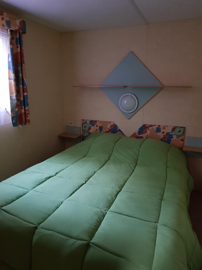 Camping Au Bois Dormant Hotell Chauffour-sur-Vell Exteriör bild