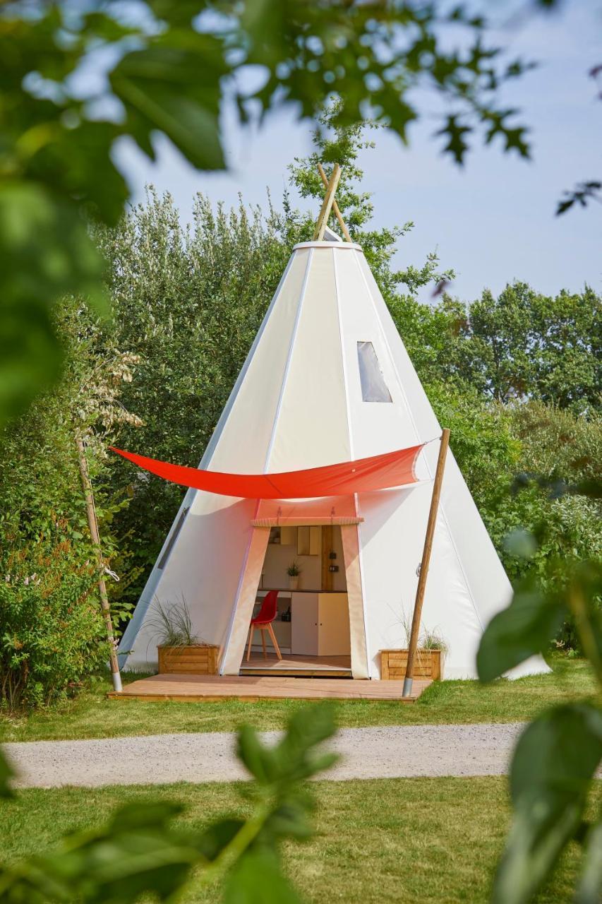 Camping Au Bois Dormant Hotell Chauffour-sur-Vell Exteriör bild